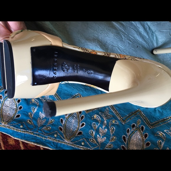 Italian Designer Casadei Shoes - Picture 5 of 5